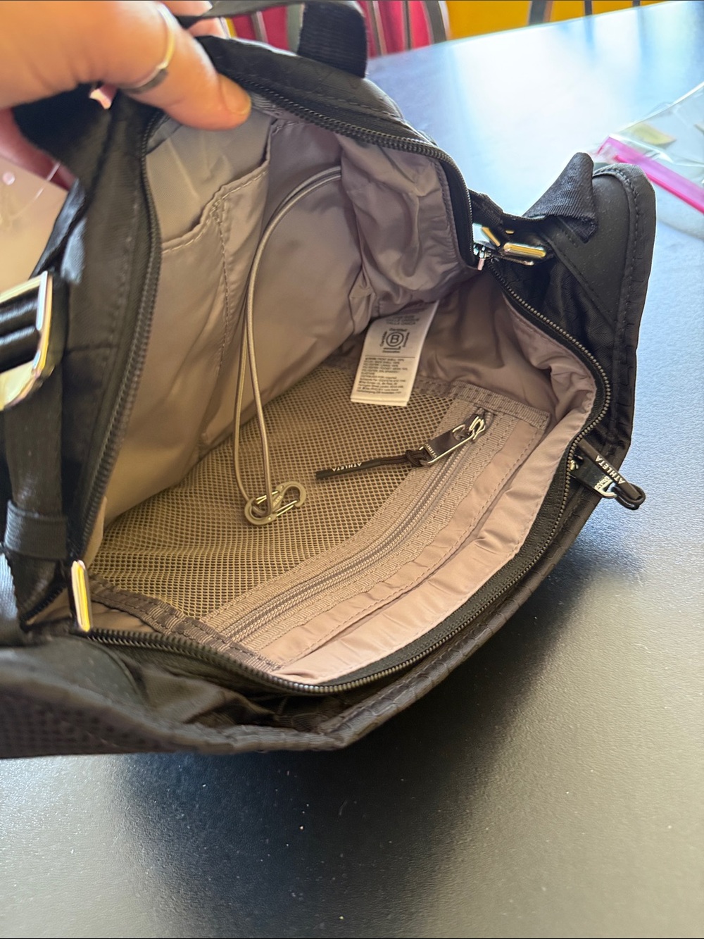 Athleta Excursion Waistbag Black Travel Waist Sling Bag - Picture 8 of 9